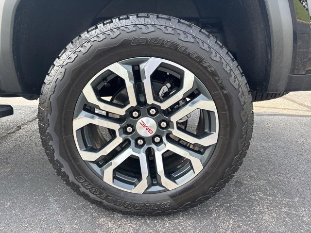 used 2024 GMC Canyon car, priced at $43,985