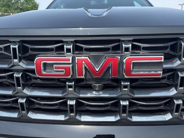 used 2024 GMC Canyon car, priced at $43,985