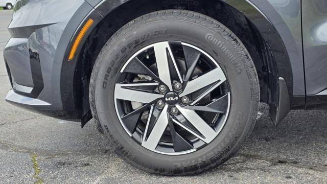used 2023 Kia Sorento car, priced at $29,688