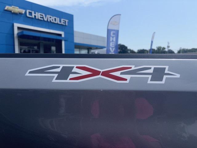new 2025 Chevrolet Silverado 1500 car, priced at $43,995