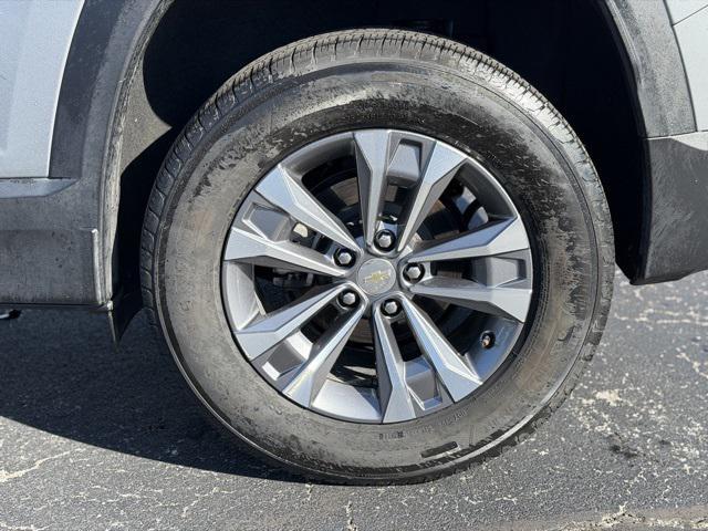 used 2025 Chevrolet Equinox car, priced at $23,933