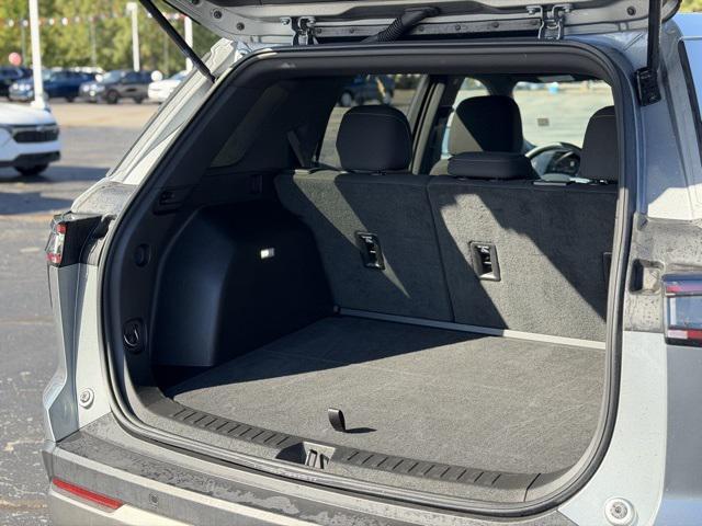 used 2025 Chevrolet Equinox car, priced at $23,933