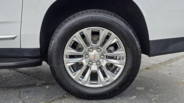 used 2023 GMC Yukon XL car, priced at $59,820