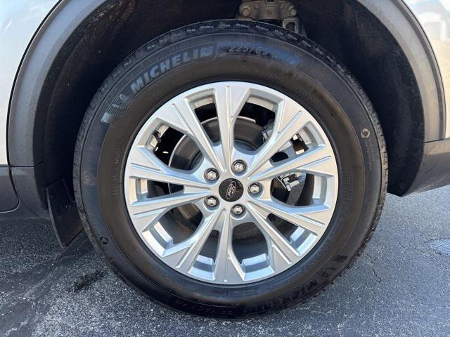 used 2024 Ford Escape car, priced at $21,814