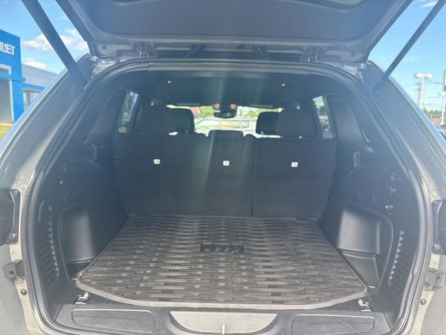 used 2021 Jeep Grand Cherokee car, priced at $18,998