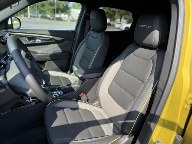 new 2025 Chevrolet TrailBlazer car, priced at $29,075