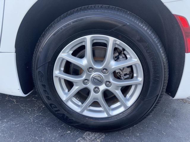used 2022 Chrysler Pacifica car, priced at $20,926