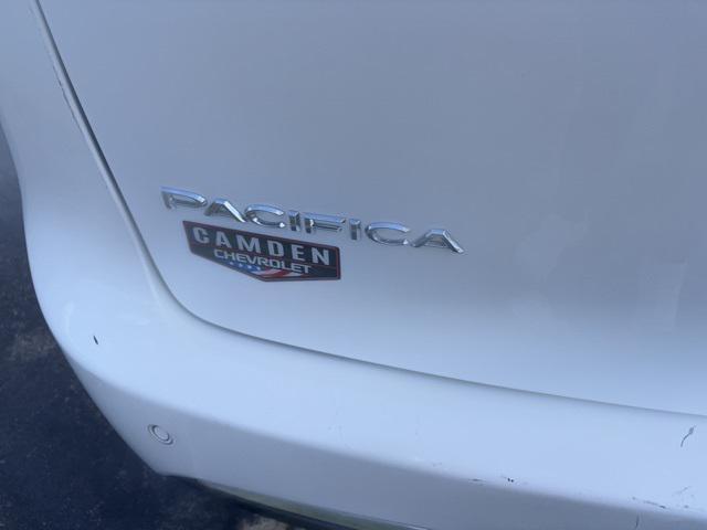 used 2022 Chrysler Pacifica car, priced at $20,926