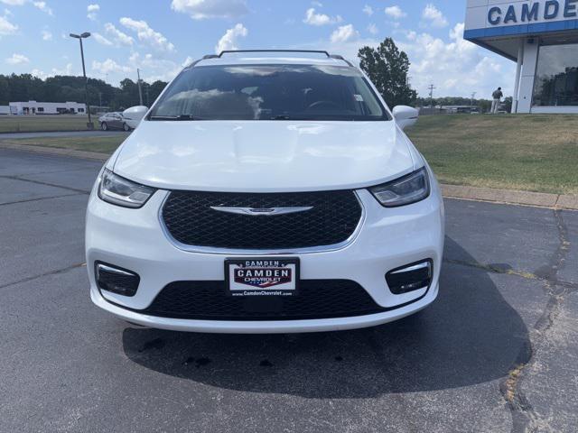 used 2022 Chrysler Pacifica car, priced at $20,926