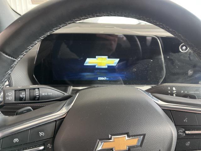 used 2025 Chevrolet Equinox car, priced at $23,900