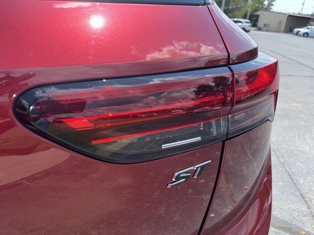 used 2021 Buick Envision car, priced at $23,877