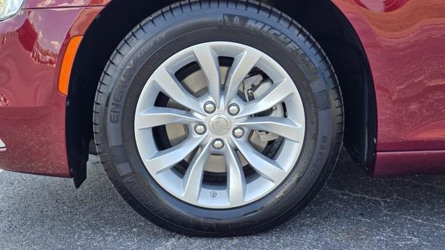 used 2023 Chrysler 300 car, priced at $27,998