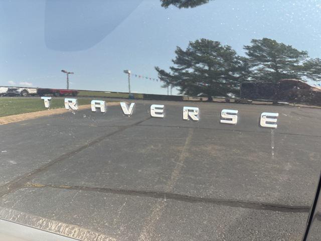 used 2022 Chevrolet Traverse car, priced at $26,325