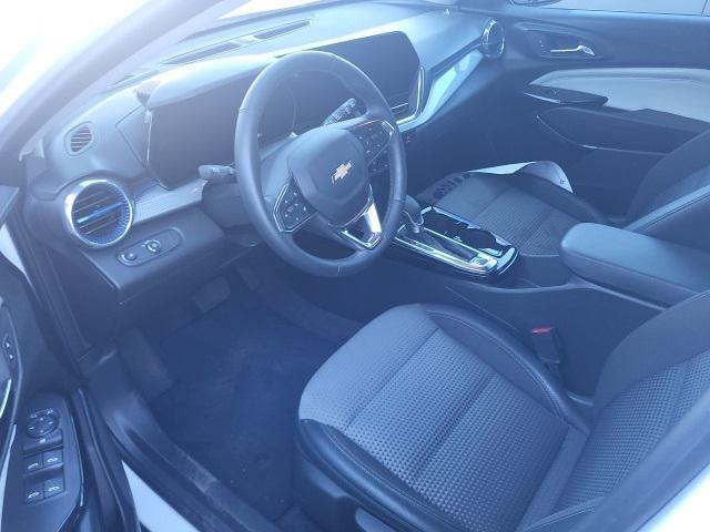 used 2025 Chevrolet Trax car, priced at $21,622