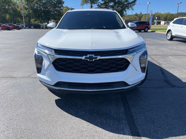 used 2025 Chevrolet Trax car, priced at $21,360