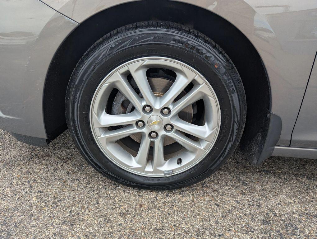 used 2018 Chevrolet Cruze car, priced at $8,995