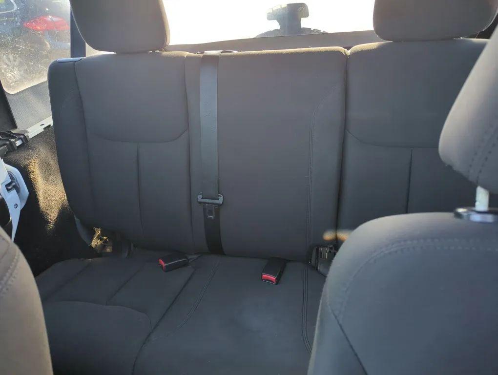 used 2015 Jeep Wrangler Unlimited car, priced at $10,995