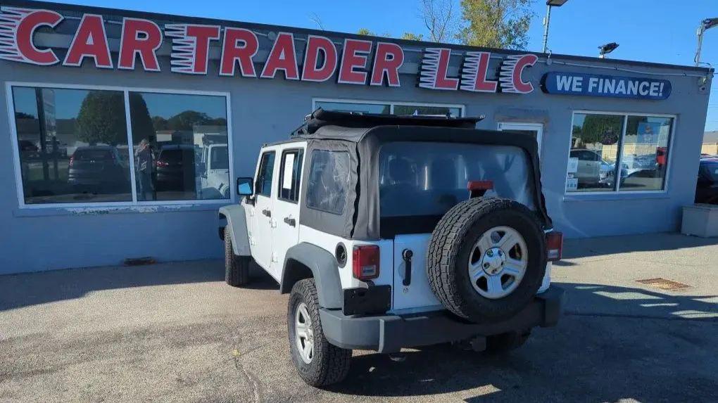 used 2015 Jeep Wrangler Unlimited car, priced at $10,995
