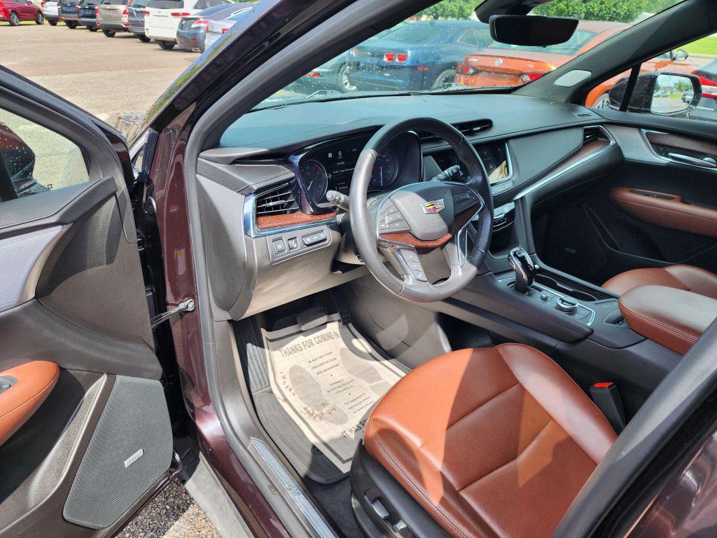 used 2021 Cadillac XT5 car, priced at $27,995