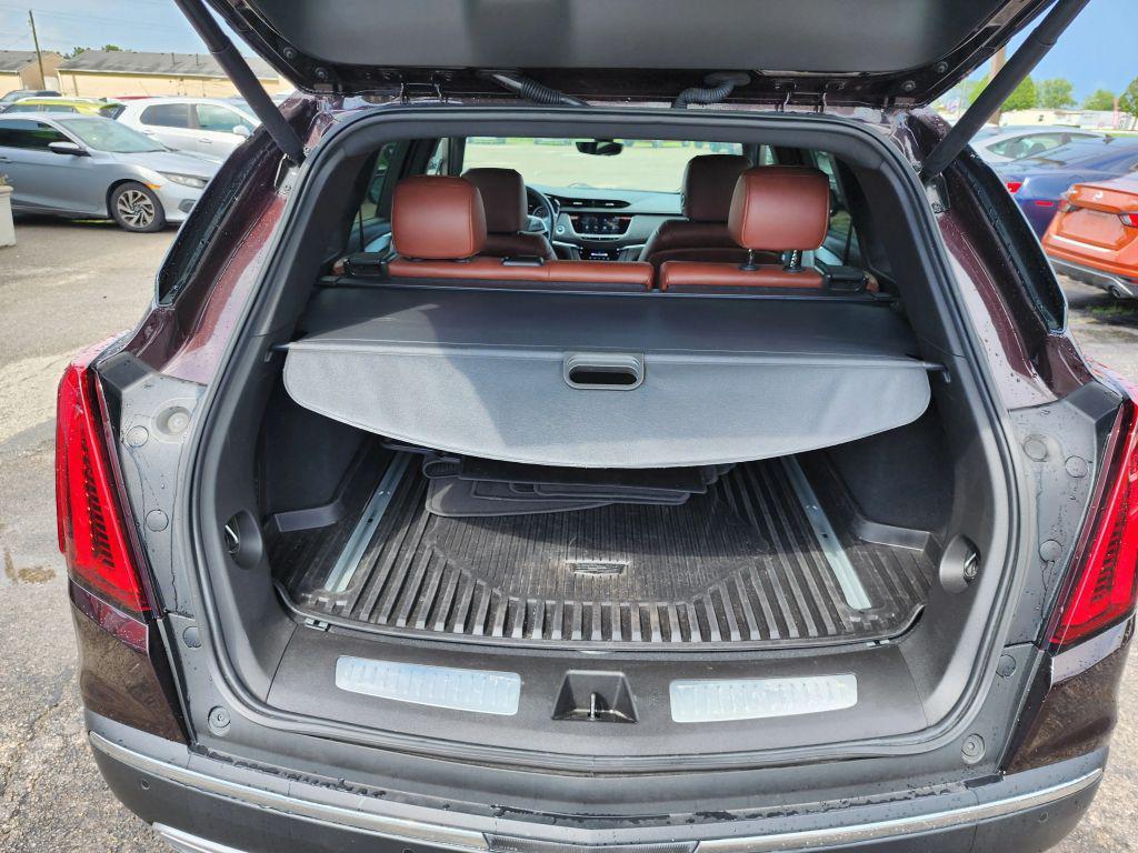 used 2021 Cadillac XT5 car, priced at $27,995