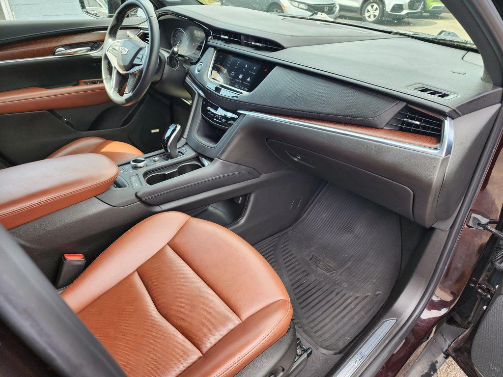 used 2021 Cadillac XT5 car, priced at $27,995