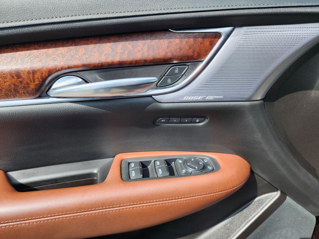 used 2021 Cadillac XT5 car, priced at $27,995