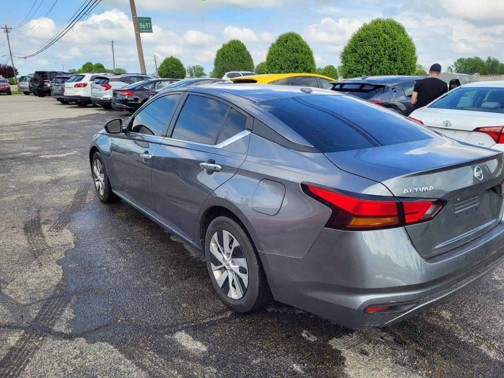 used 2019 Nissan Altima car, priced at $9,995