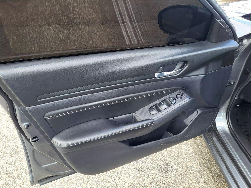 used 2019 Nissan Altima car, priced at $9,995