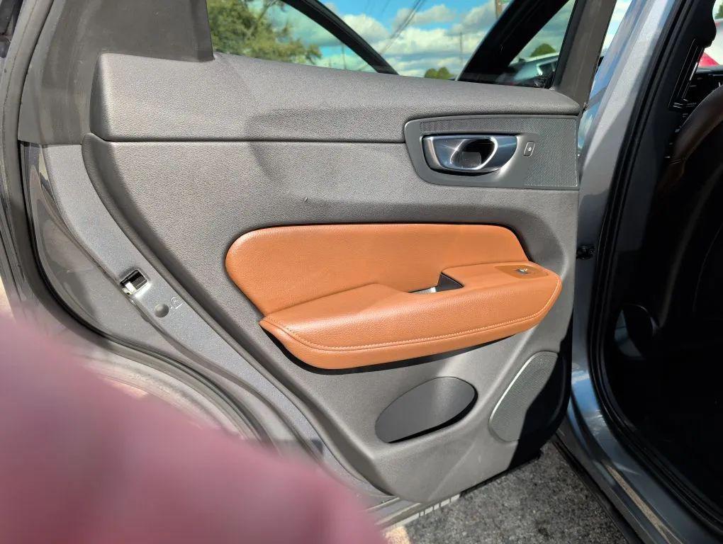 used 2021 Volvo XC60 car, priced at $17,979