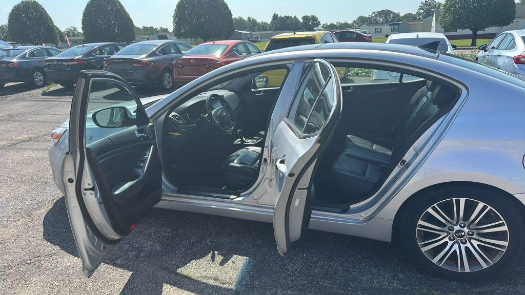 used 2016 Kia Cadenza car, priced at $9,995