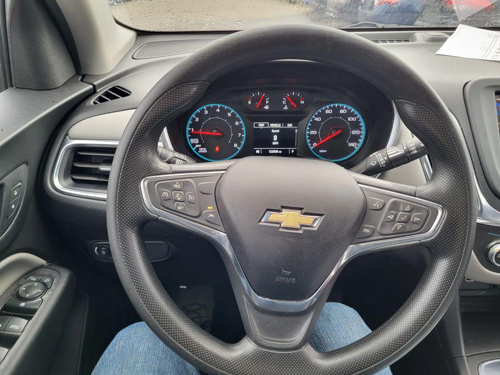 used 2021 Chevrolet Equinox car, priced at $9,999
