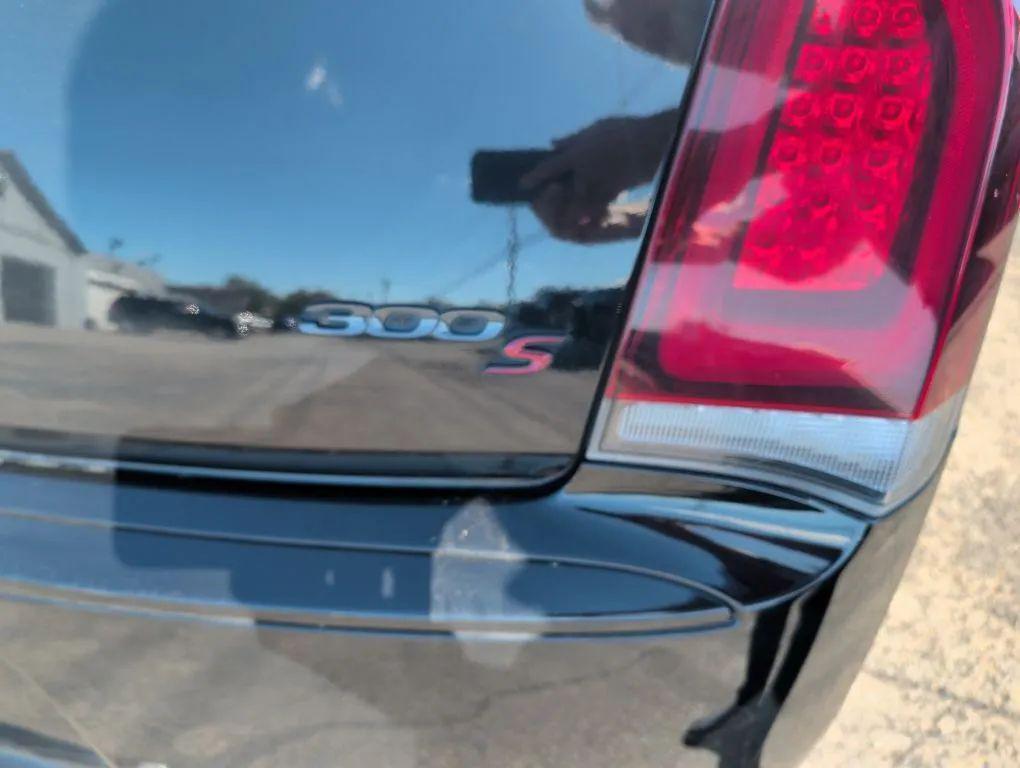 used 2021 Chrysler 300 car, priced at $18,495