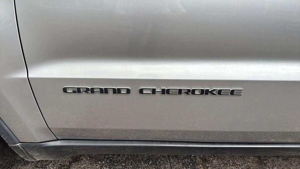 used 2017 Jeep Grand Cherokee car, priced at $8,995