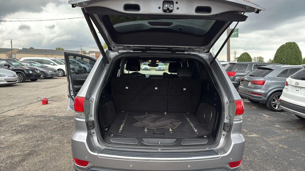 used 2017 Jeep Grand Cherokee car, priced at $8,995