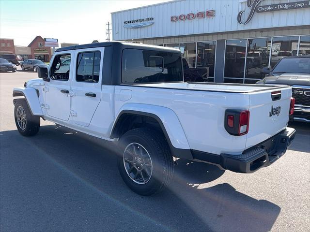 used 2023 Jeep Gladiator car, priced at $34,665