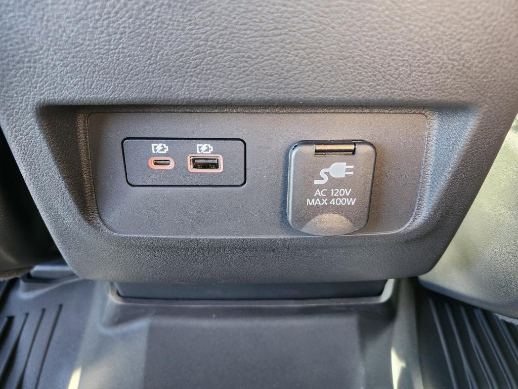 new 2025 Nissan Frontier car, priced at $39,980