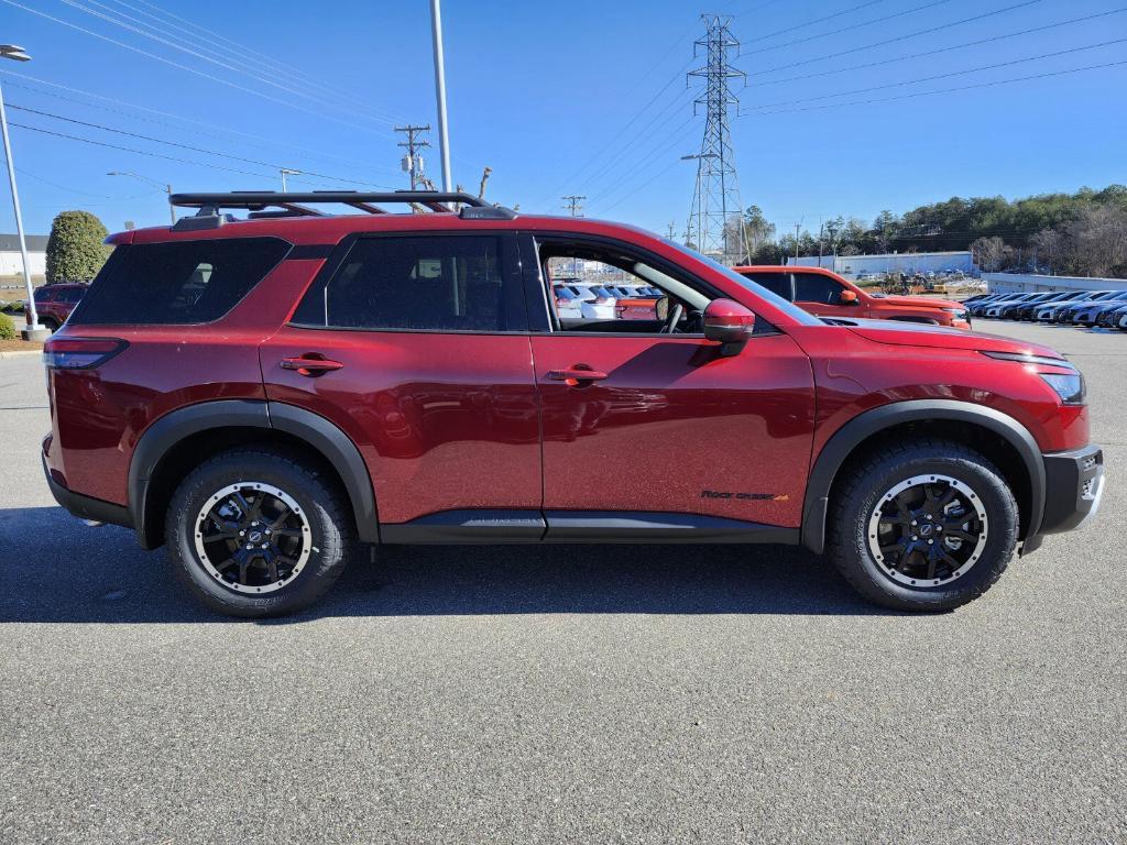 new 2025 Nissan Pathfinder car, priced at $43,075