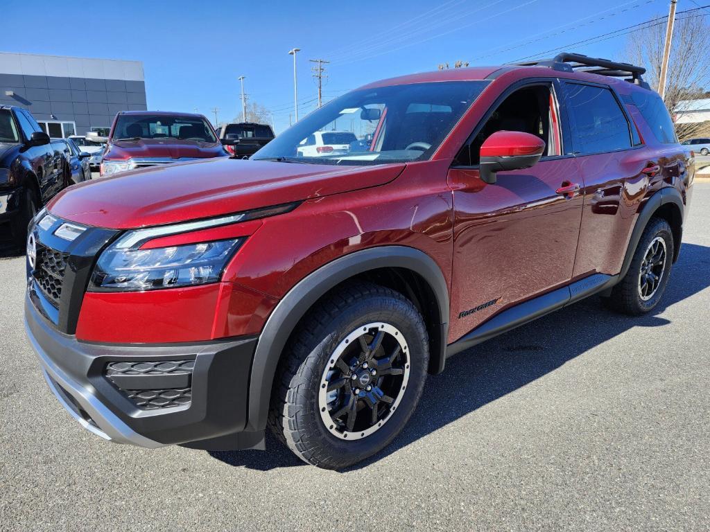 new 2025 Nissan Pathfinder car, priced at $43,075