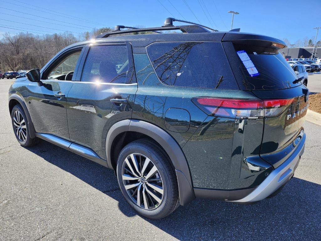 new 2025 Nissan Pathfinder car, priced at $51,350