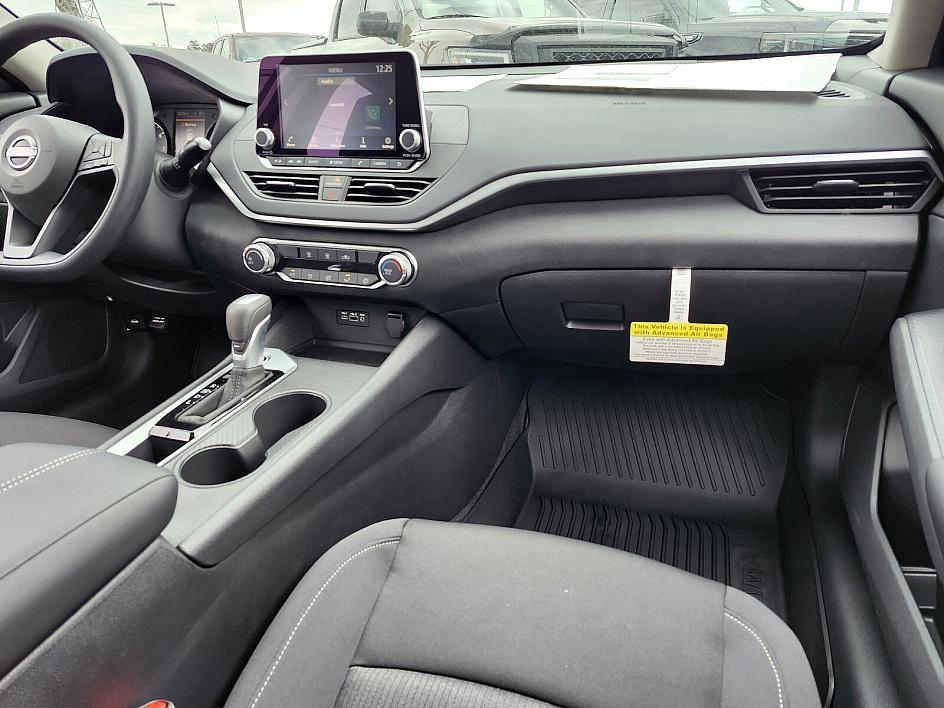 new 2025 Nissan Altima car, priced at $26,950