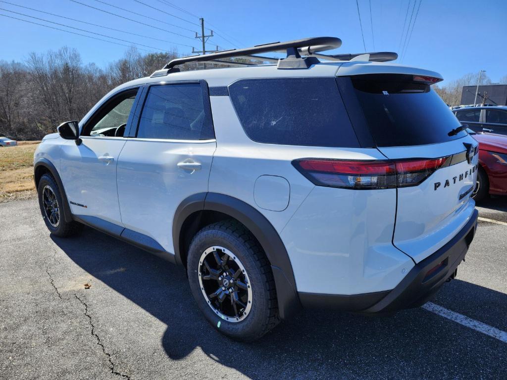 new 2025 Nissan Pathfinder car, priced at $41,650