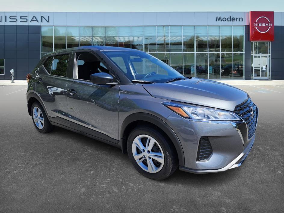 new 2025 Nissan Kicks car, priced at $21,979