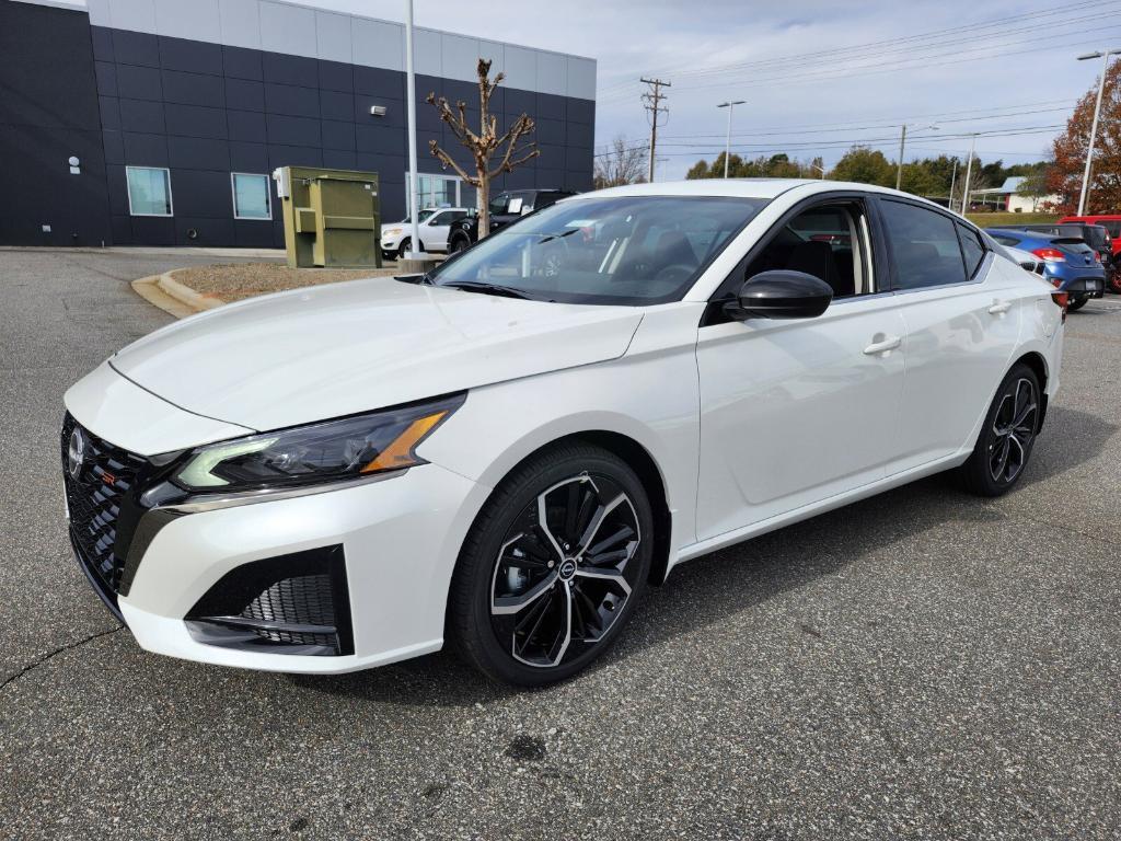 new 2025 Nissan Altima car, priced at $32,515