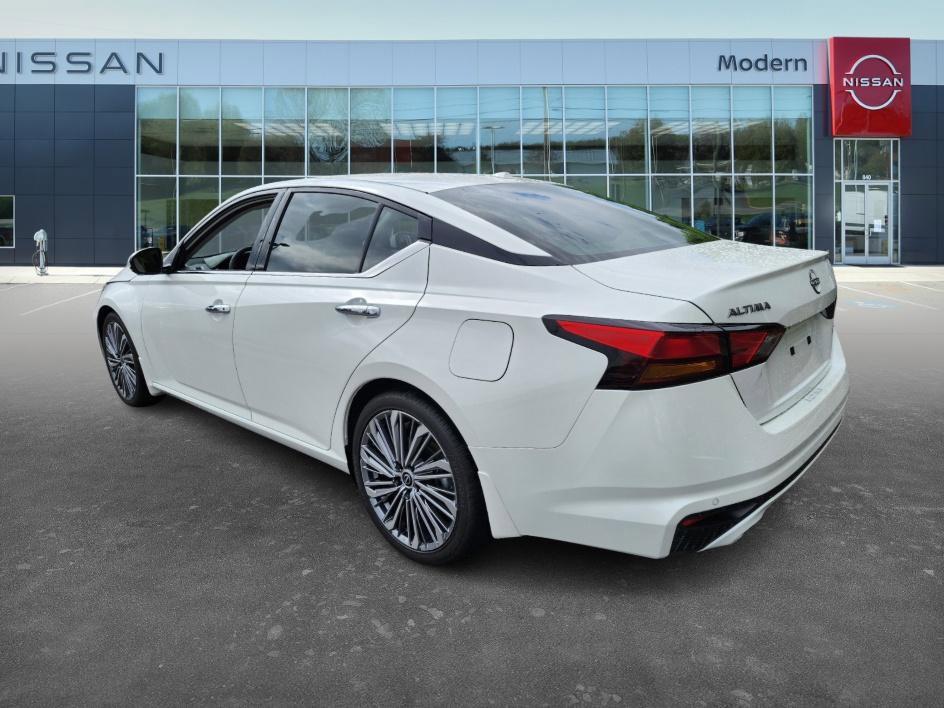 used 2024 Nissan Altima car, priced at $27,999
