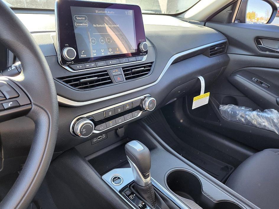 new 2025 Nissan Altima car, priced at $26,950
