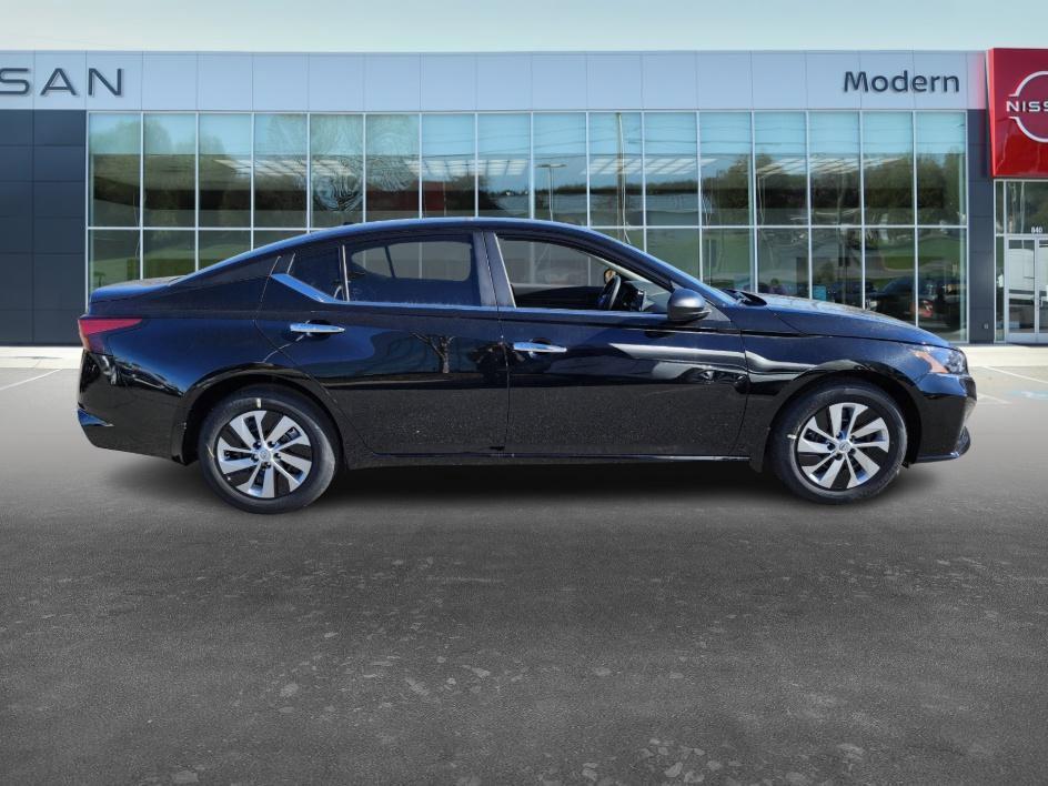 new 2025 Nissan Altima car, priced at $26,950