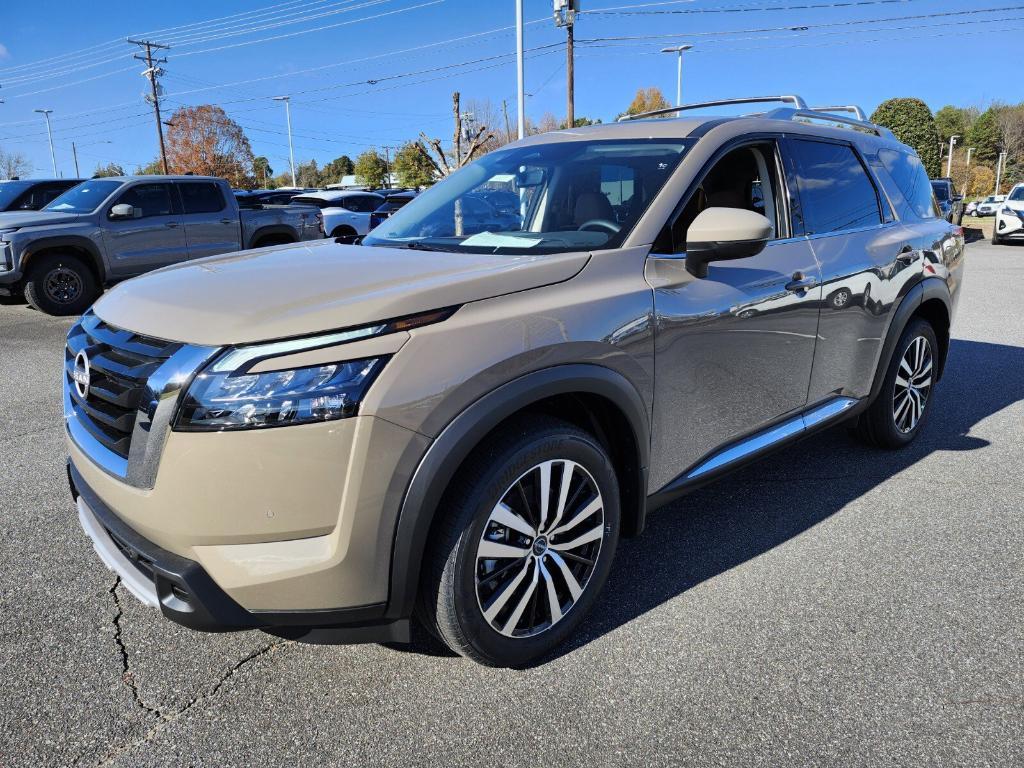 new 2025 Nissan Pathfinder car, priced at $49,530