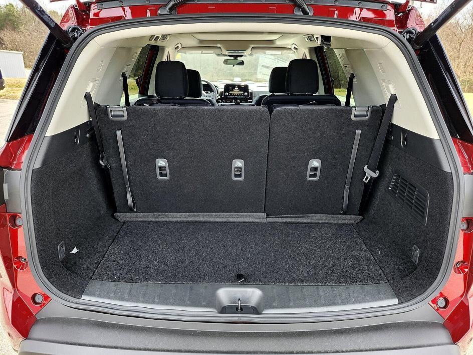 new 2025 Nissan Pathfinder car, priced at $38,570