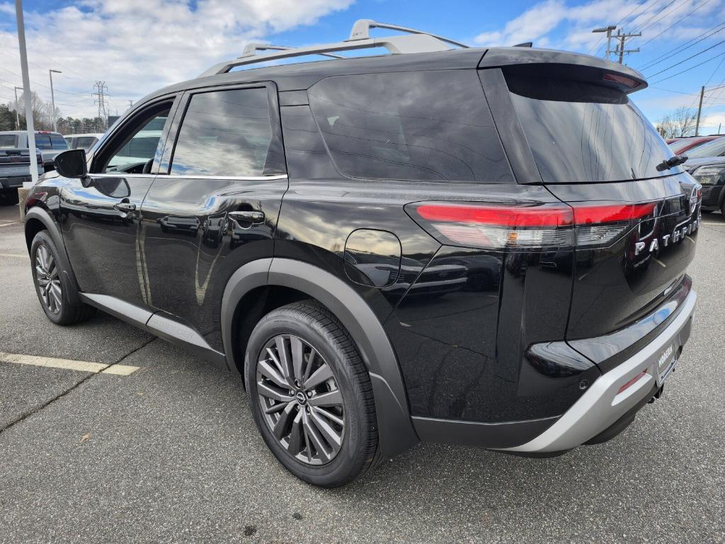 new 2025 Nissan Pathfinder car, priced at $44,190