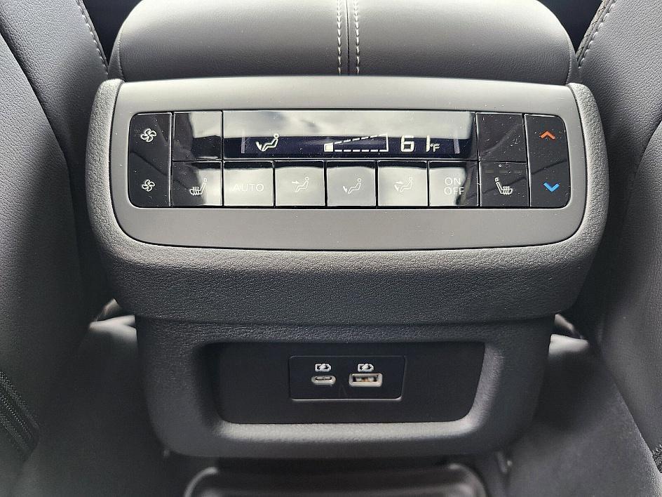 new 2025 Nissan Pathfinder car, priced at $41,940